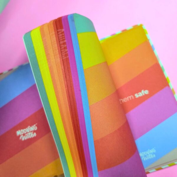 CUADERNO A5 MOOVING NOTES RAINBOW x 96 hjs - Imagen 2